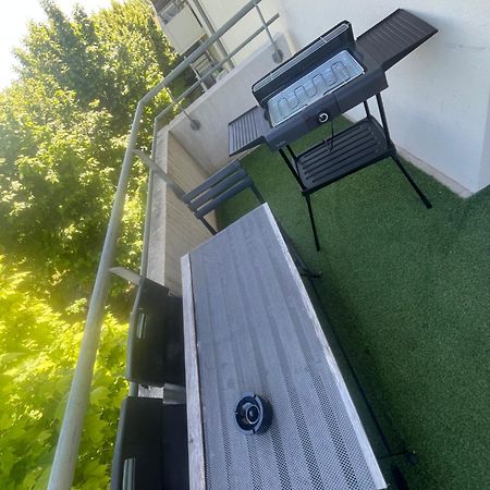 Appartement Spacieux Avec Piscine Marseille Exteriör bild