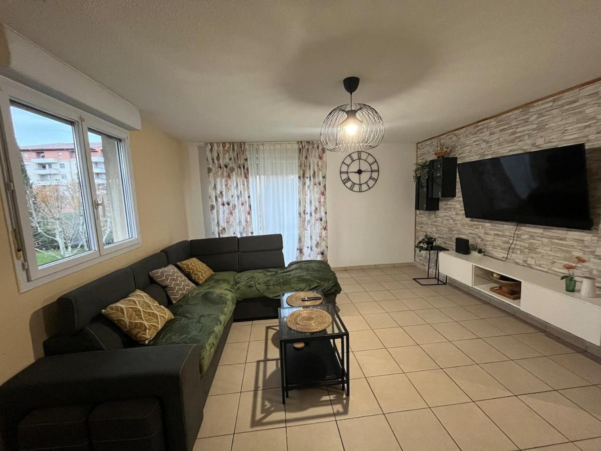 Appartement Spacieux Avec Piscine Marseille Exteriör bild