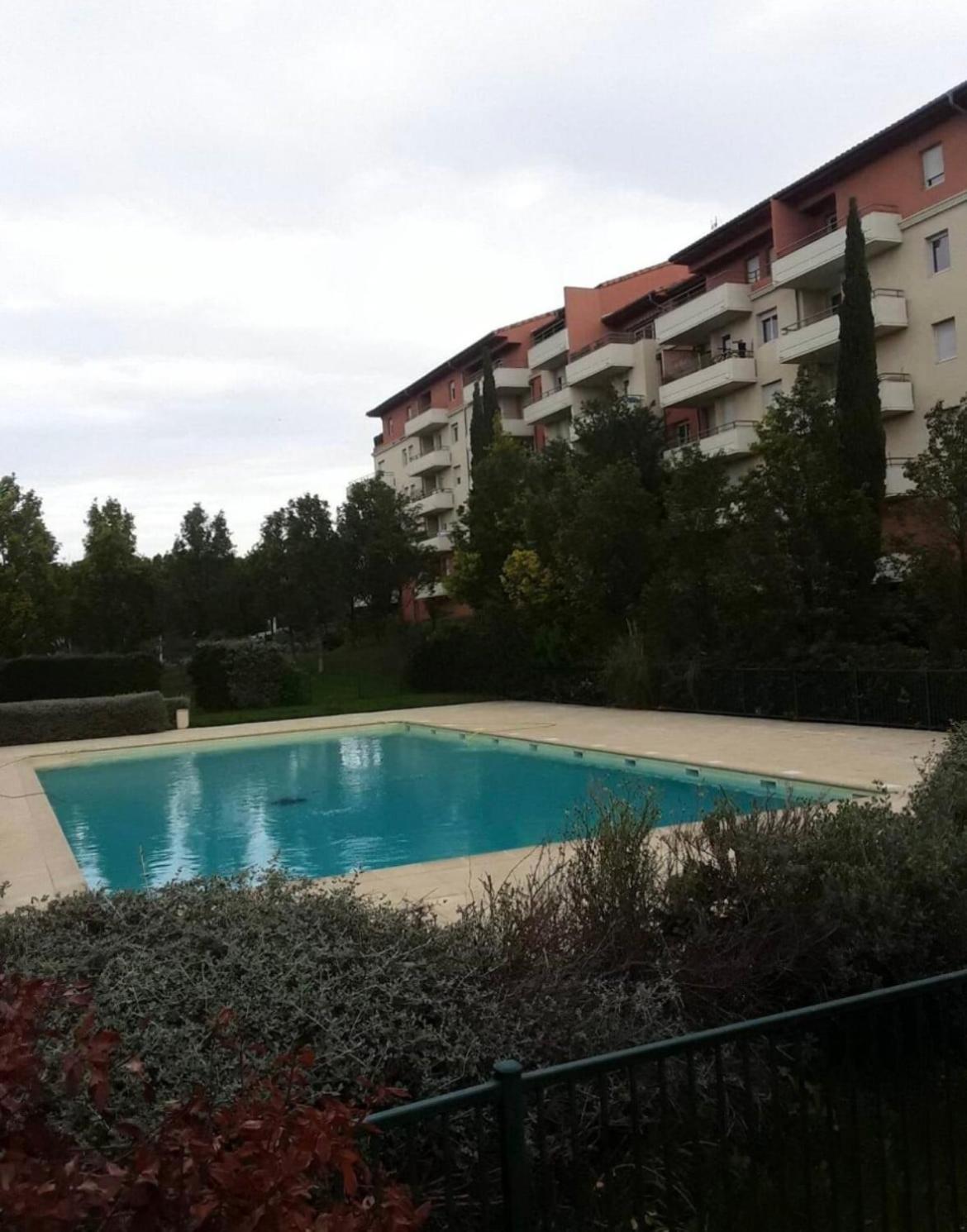 Appartement Spacieux Avec Piscine Marseille Exteriör bild